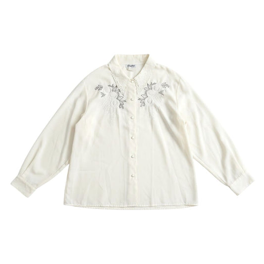 BLOUSE CRÈME AVEC DÉTAILS LARGE