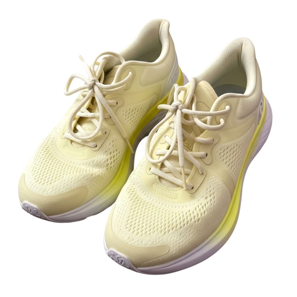 CHAUSSURE DE COURSE JAUNE NEUF LULULEMON TAILLE 6.5