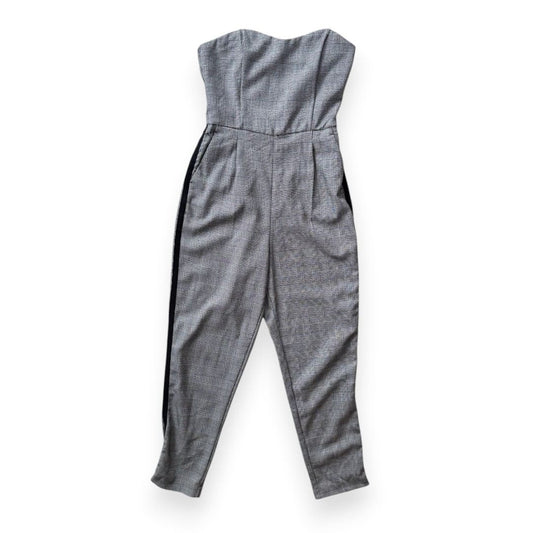 JUMPSUIT SANS MANCHES GRIS ET BLANC DYNAMITE X-SMALL