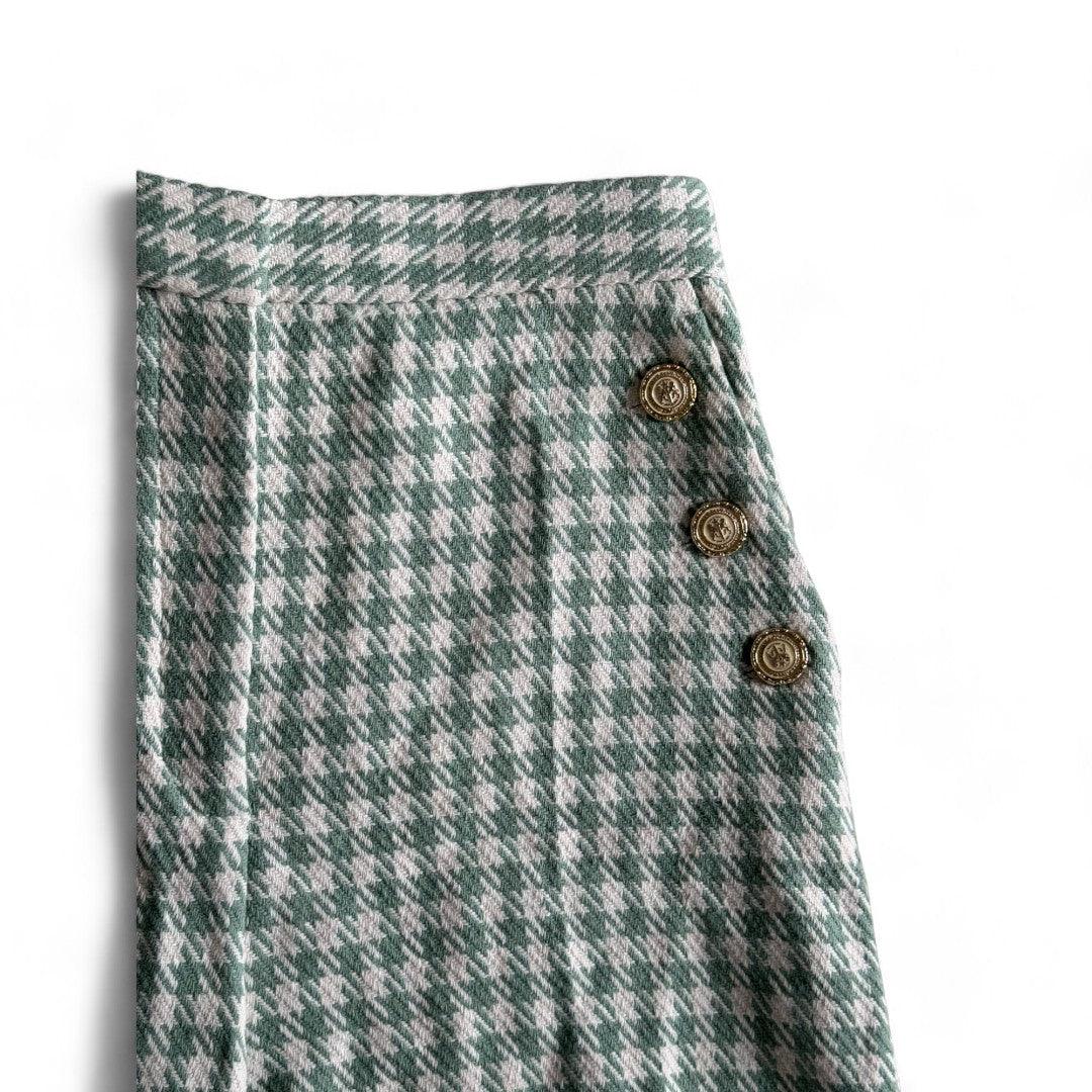 SHORTS TAILLE HAUTE VERT ET BLANC AVEC BOUTONS OR ZARA LARGE