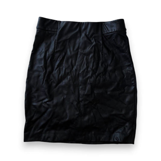 JUPE TAILLE HAUTE NOIRE FAUX CUIR DYNAMITE X-SMALL